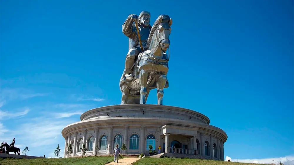 Genghis-Khan-Statue