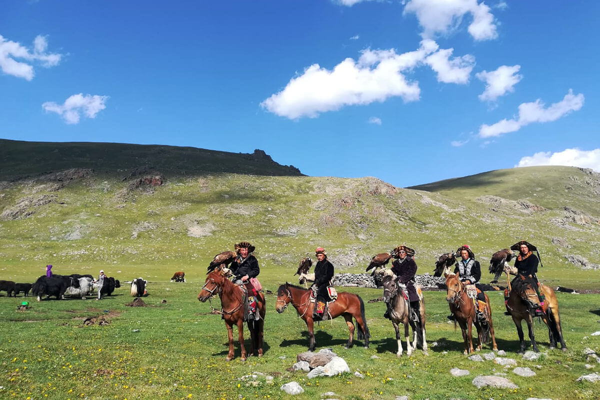 Eagle hunters